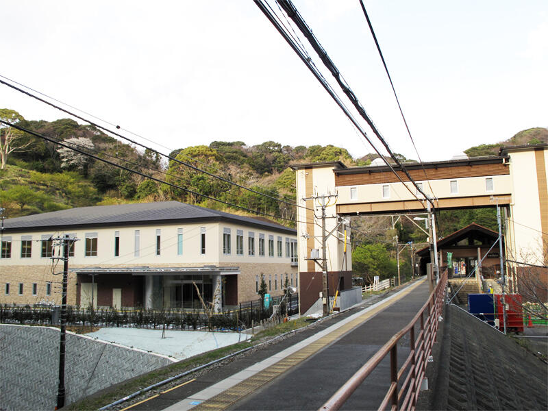 病院と駅直結エレベータの画像